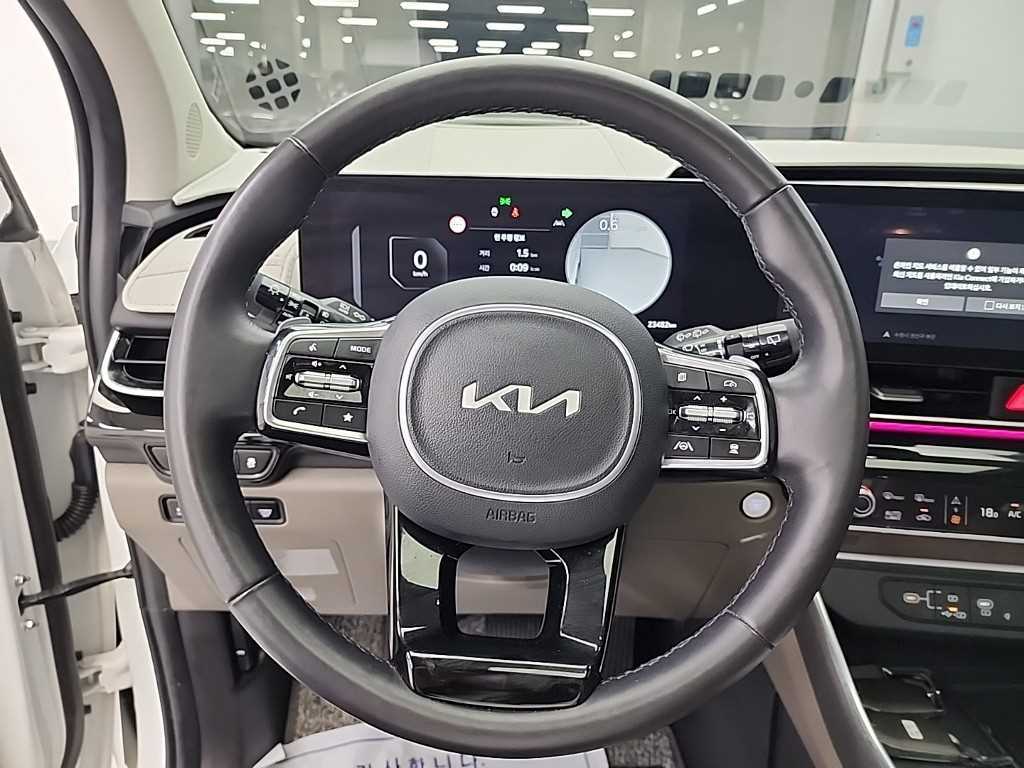 KIA Carnival - Vista 9