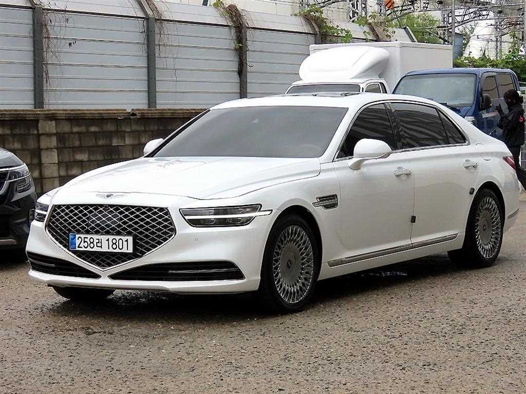 Genesis G90 - Vista 2