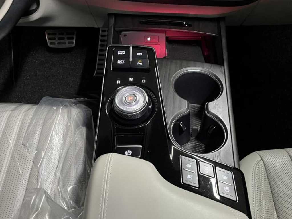 KIA K8 - Vista 11