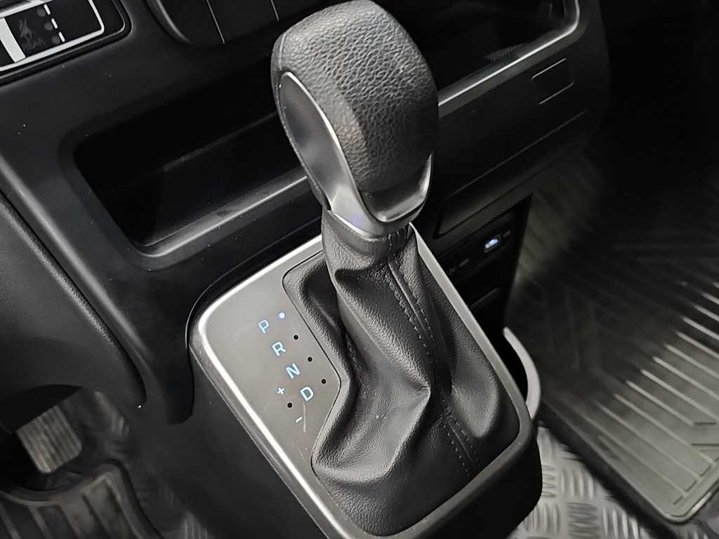 HYUNDAI Staria - Vista 8