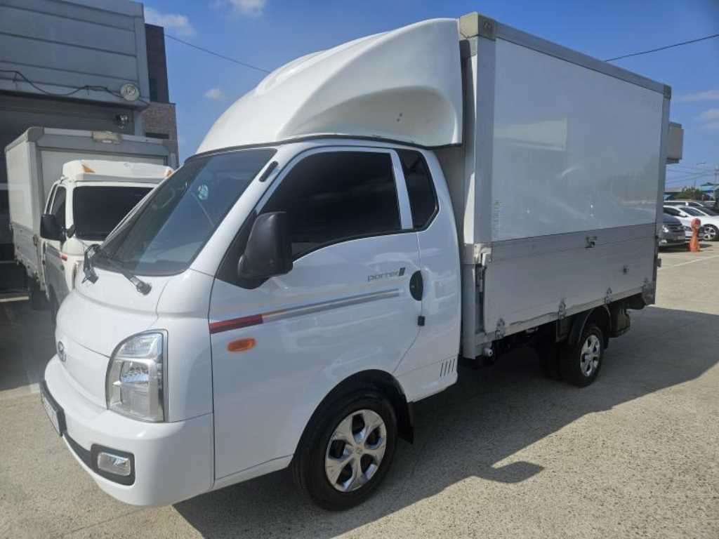 Small Truck Top_Wingbody 2023 Blanco - Importación desde Corea - HF Imports Iquique - Foto 1