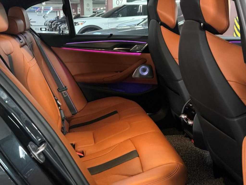 BMW 5 Series - Vista 11