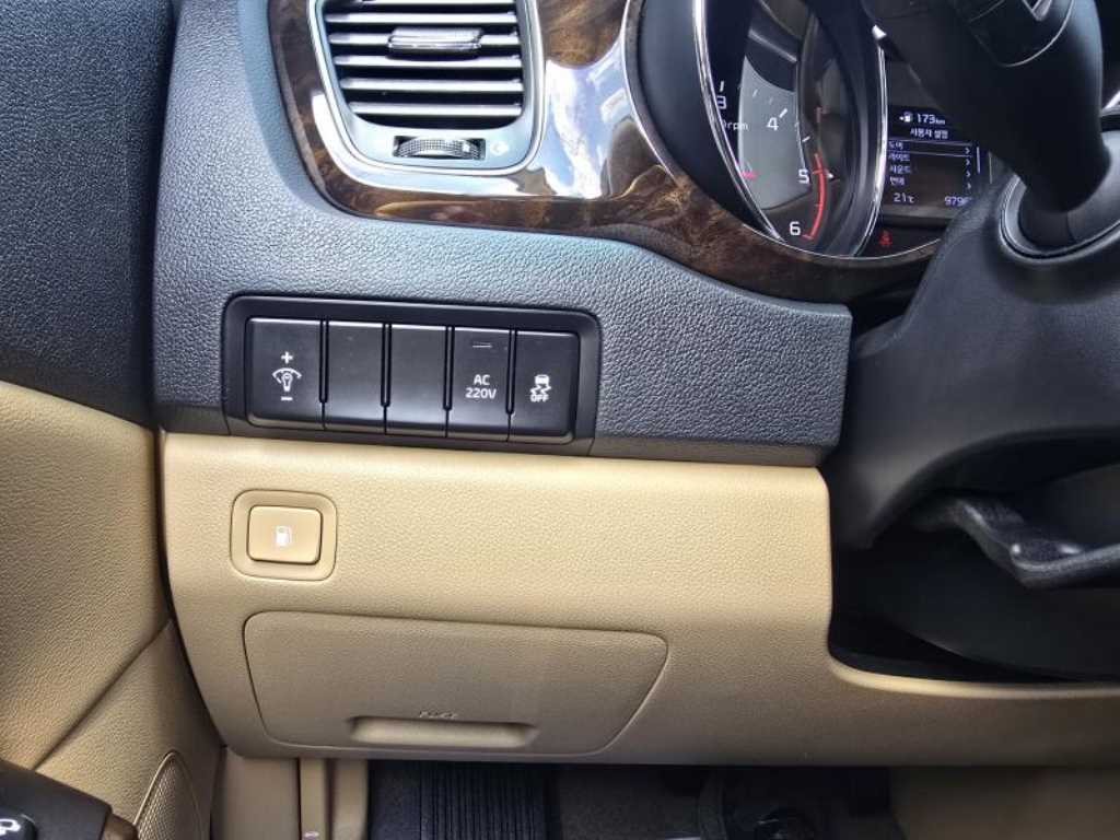 KIA Carnival 2019 Blanco - Importación desde Corea - HF Imports Iquique - Foto 14