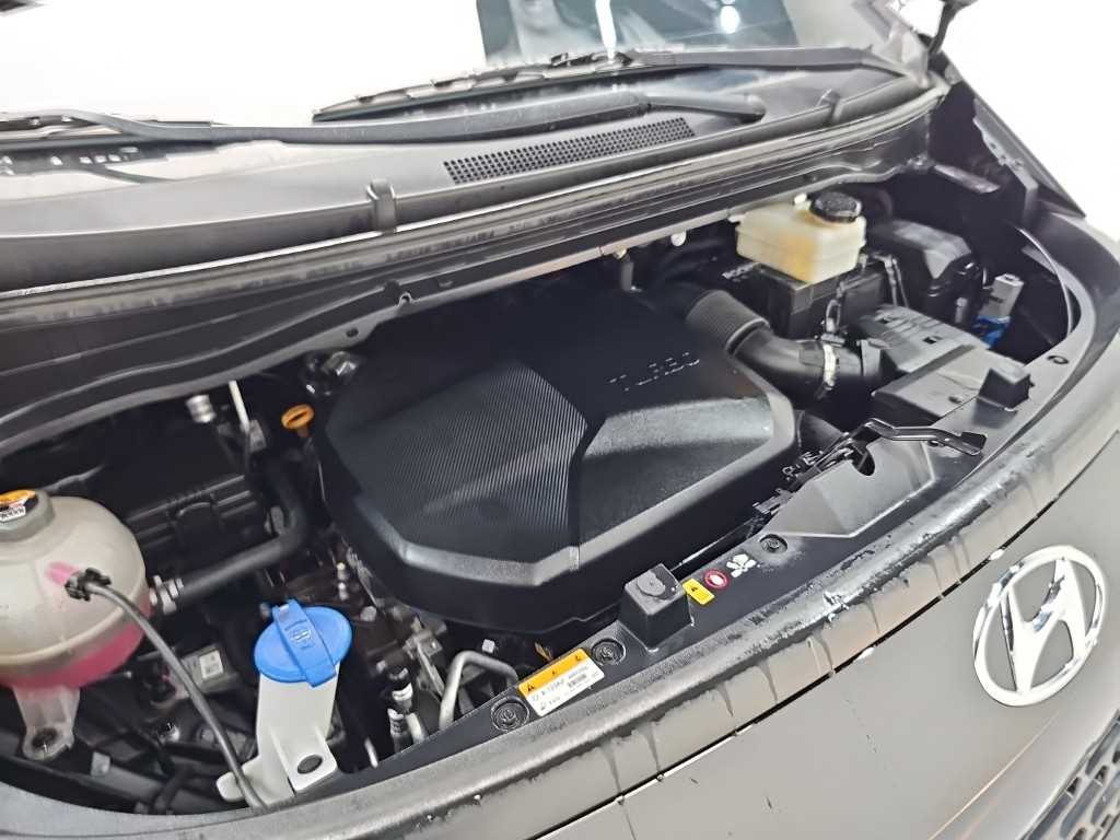 HYUNDAI Staria - Vista 5