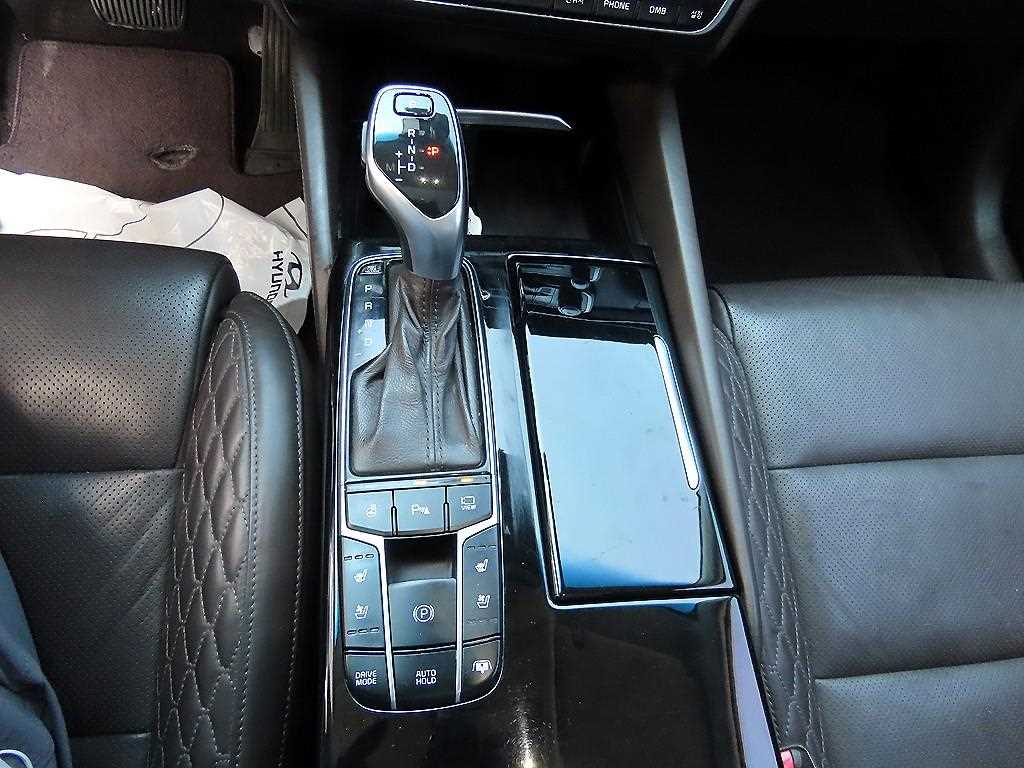 KIA K7 - Vista 11