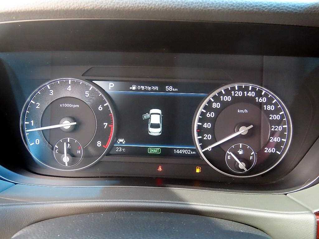 Genesis EQ900 - Vista 9