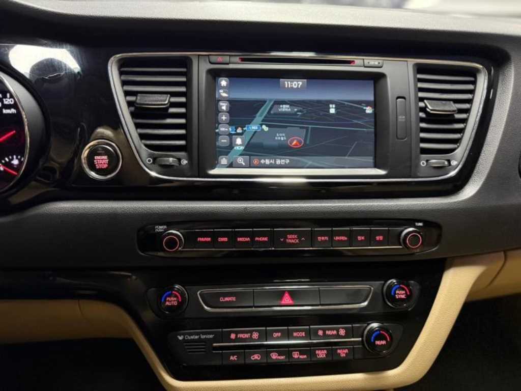 KIA Carnival 2016 Negro - Importación desde Corea - HF Imports Iquique - Foto 19
