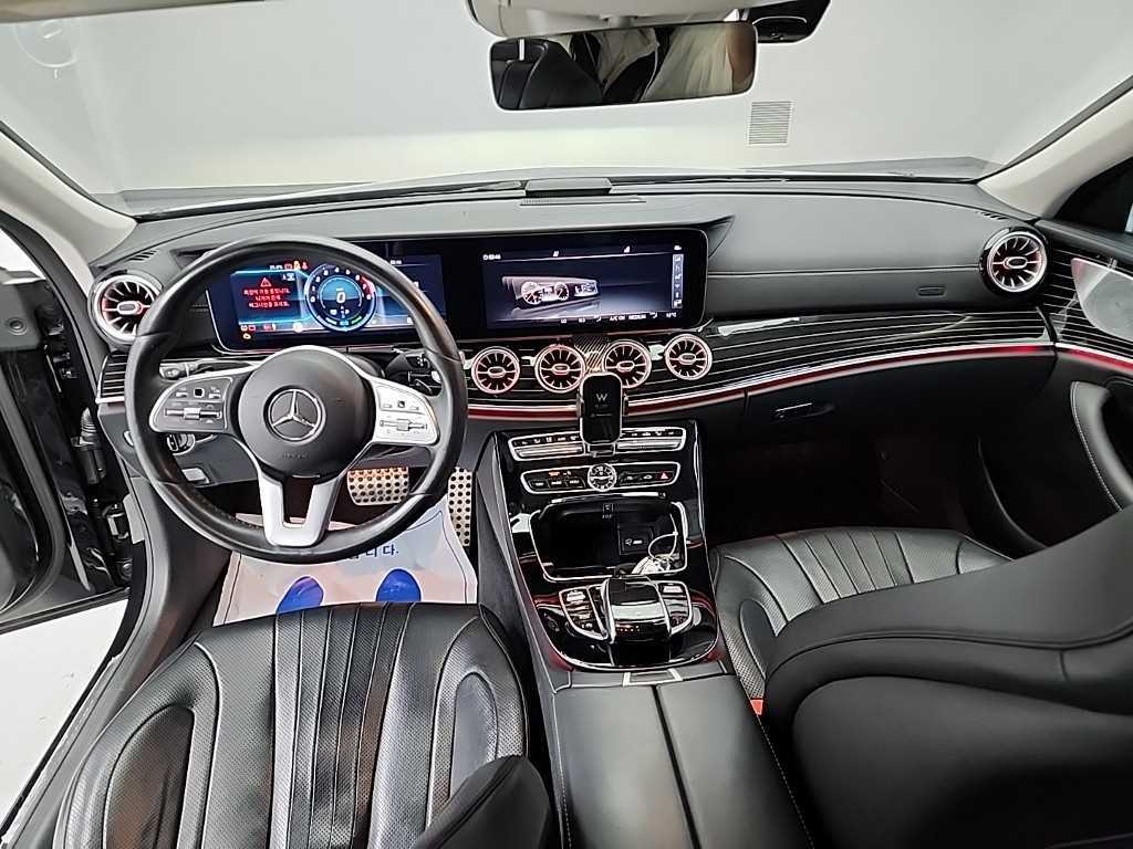 Mercedes Benz CLS Class - Vista 7