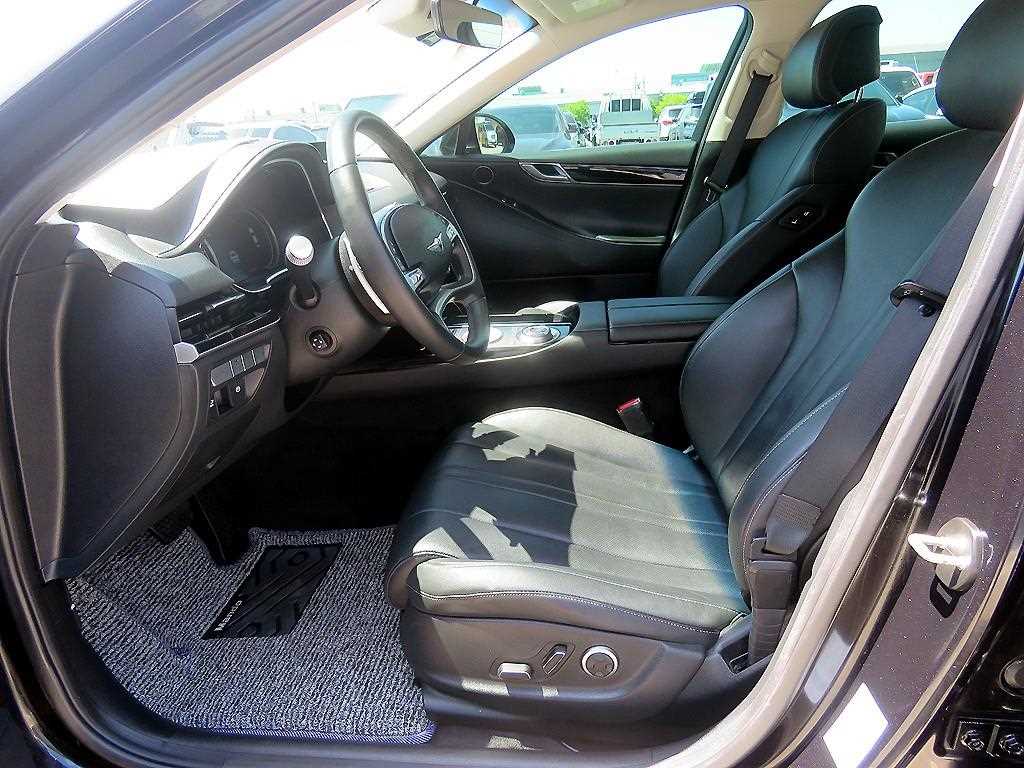 Genesis G80 - Vista 7