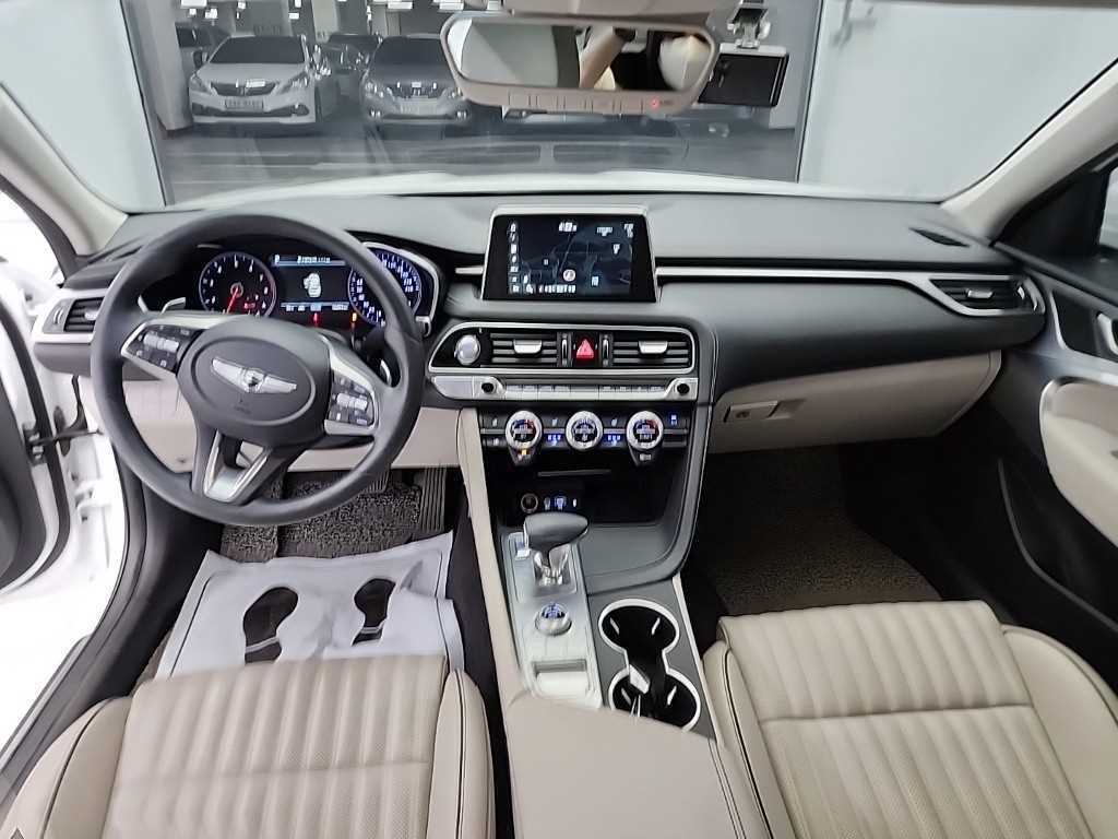 Genesis G70 - Vista 7