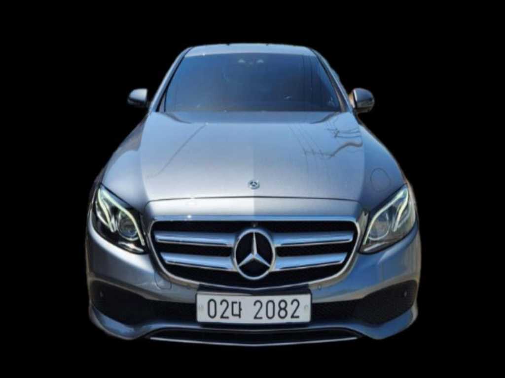 Mercedes Benz E class - Vista 4