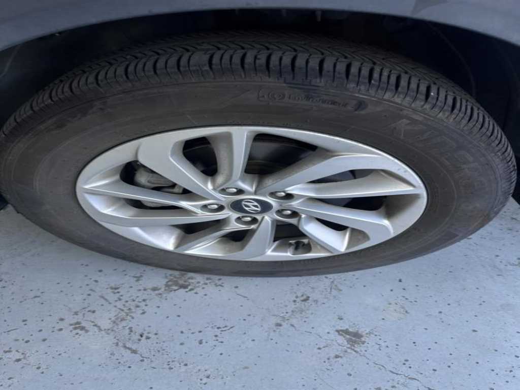 HYUNDAI Tucson - Vista 4