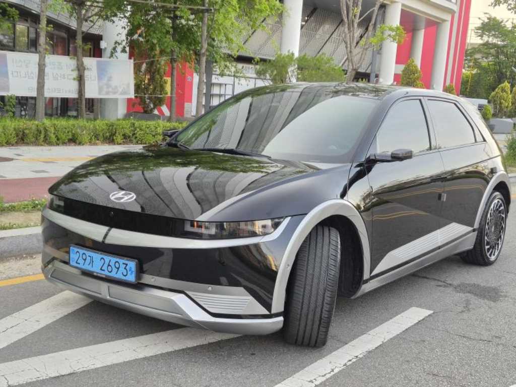 HYUNDAI Ioniq 5 - Vista 3