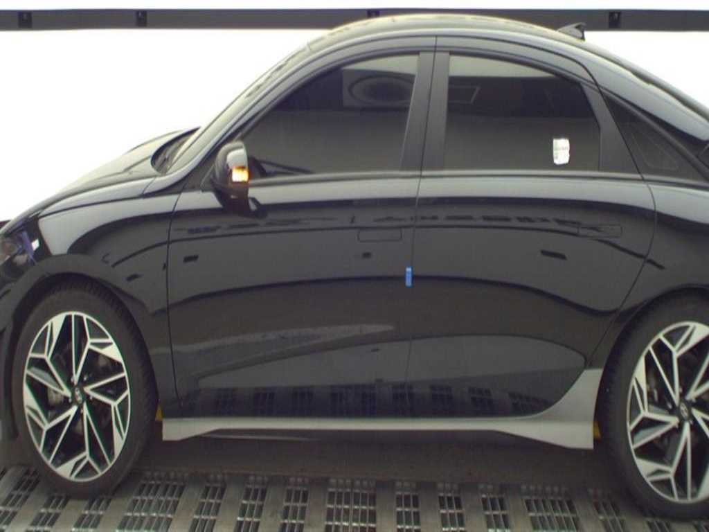 HYUNDAI Ioniq 6 - Vista 5