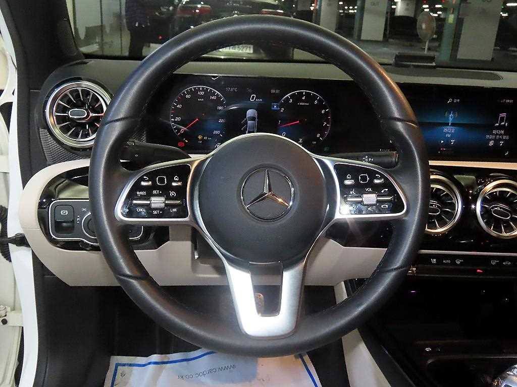 Mercedes Benz A Class - Vista 8