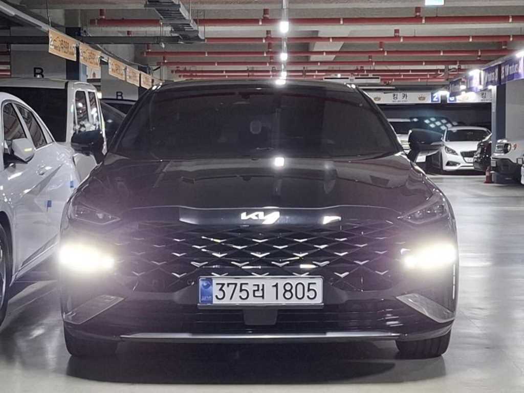KIA K8 - Vista 3