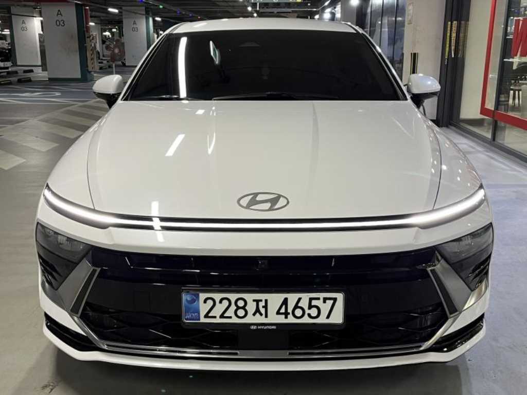 HYUNDAI Sonata - Vista 2