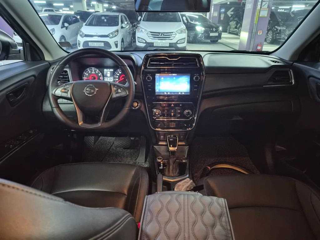 Ssangyong Tivoli - Vista 5