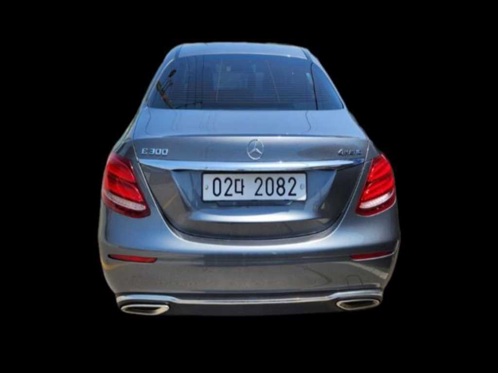 Mercedes Benz E class - Vista 6