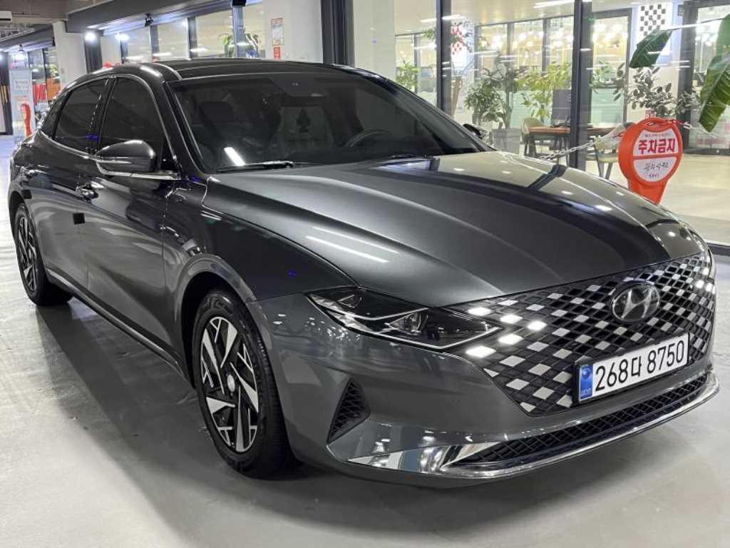 HYUNDAI Grandeur - Vista 2