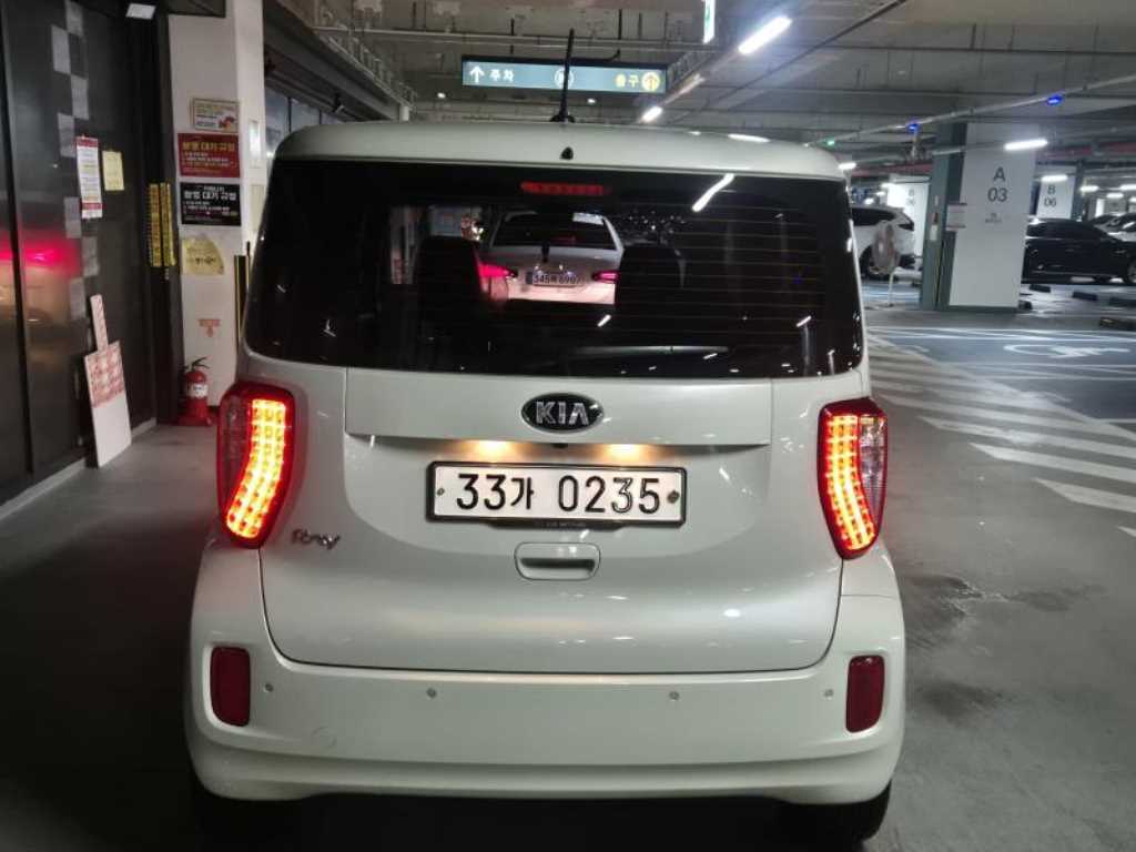 KIA Ray - Vista 5