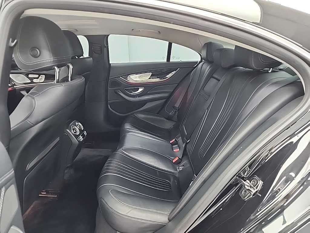 Mercedes Benz CLS Class - Vista 12
