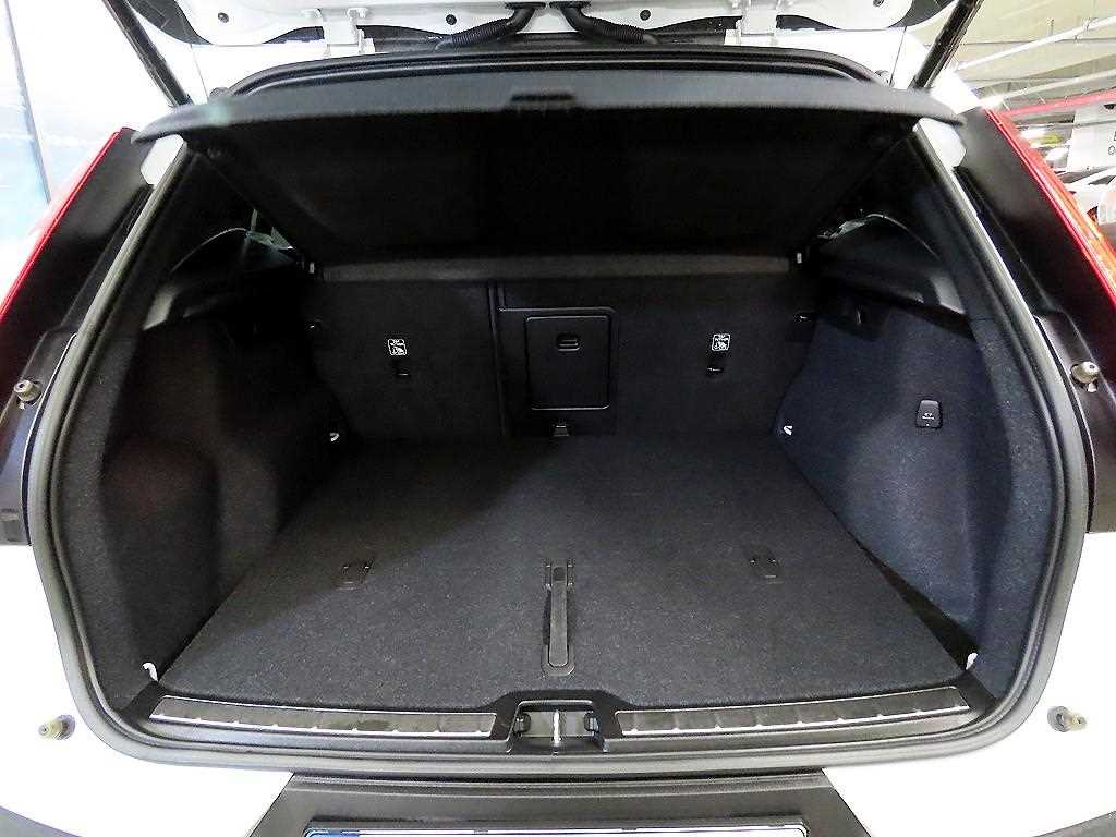 Volvo XC40 2022 Blanco - Importación desde Corea - HF Imports Iquique - Foto 17