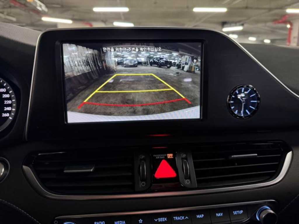 HYUNDAI Grandeur - Vista 11