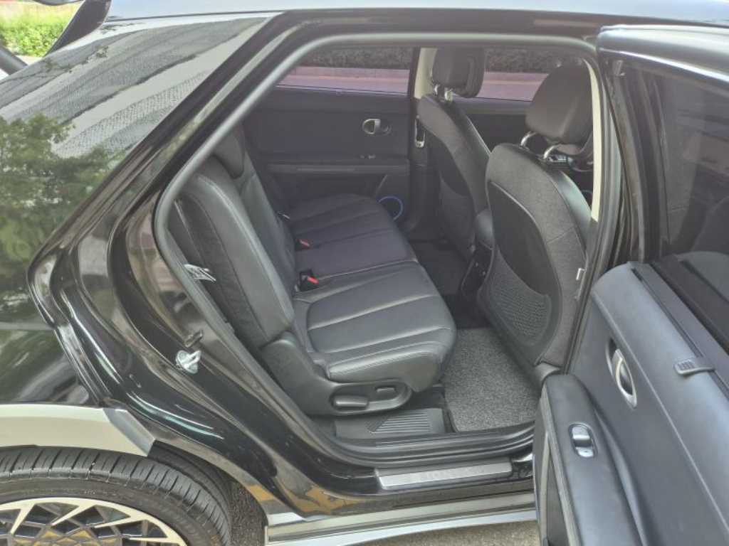HYUNDAI Ioniq 5 - Vista 7