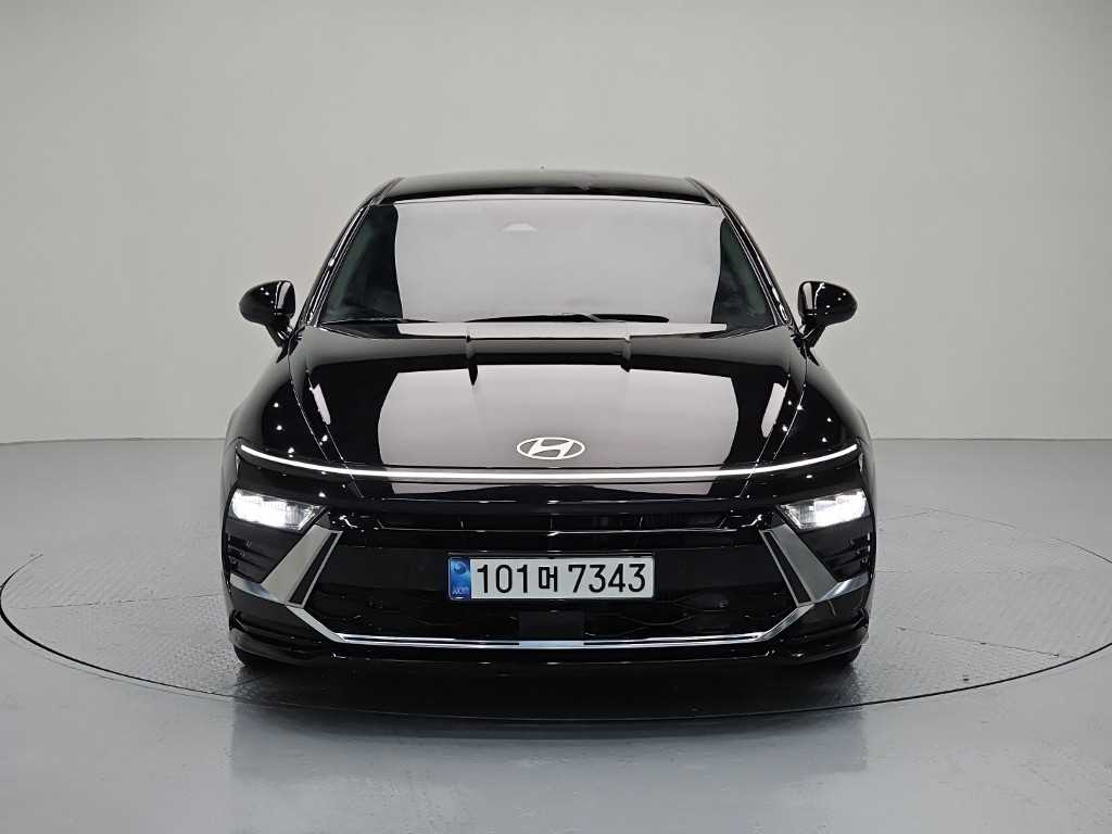 HYUNDAI Sonata - Vista 2