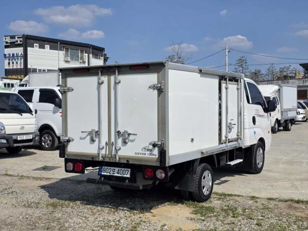 Small Truck Freezer Box(Low Deck) - Vista 4