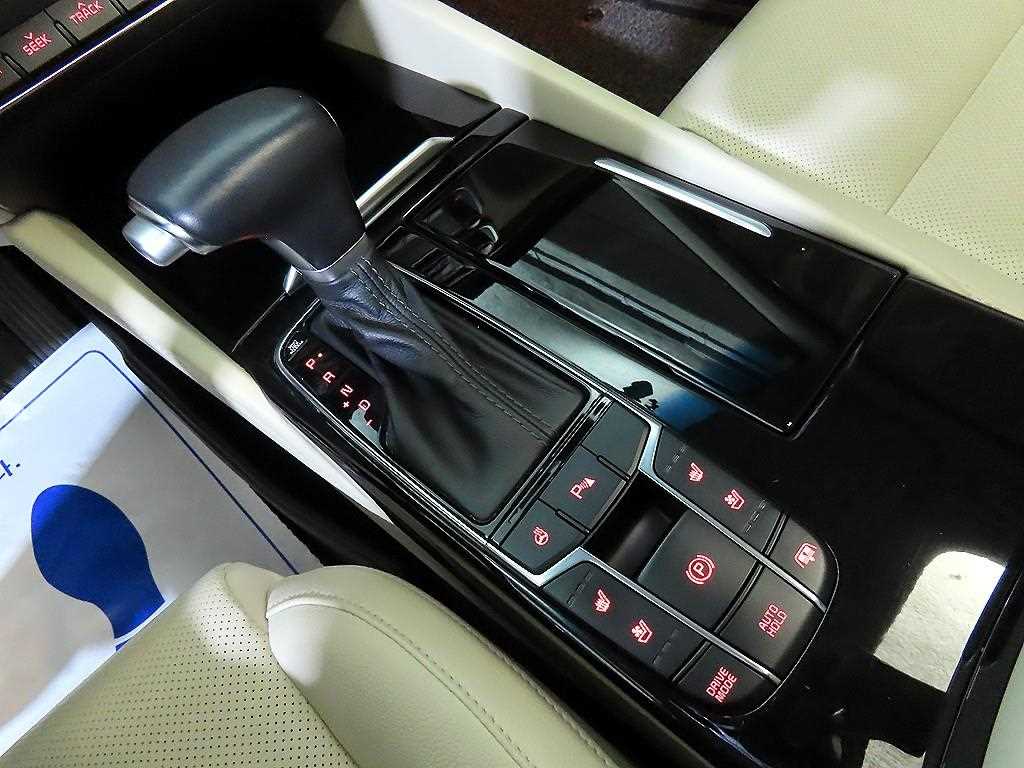 KIA K7 - Vista 12