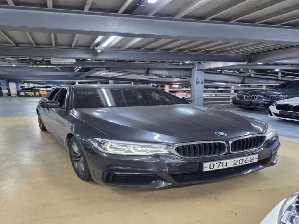 BMW 5 Series 2018 Gris - Importación desde Corea - HF Imports Iquique - Foto 1