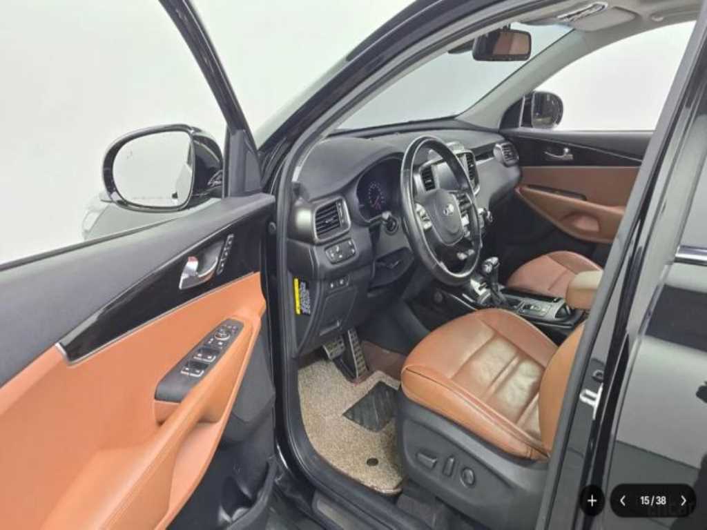 KIA Sorento - Vista 9