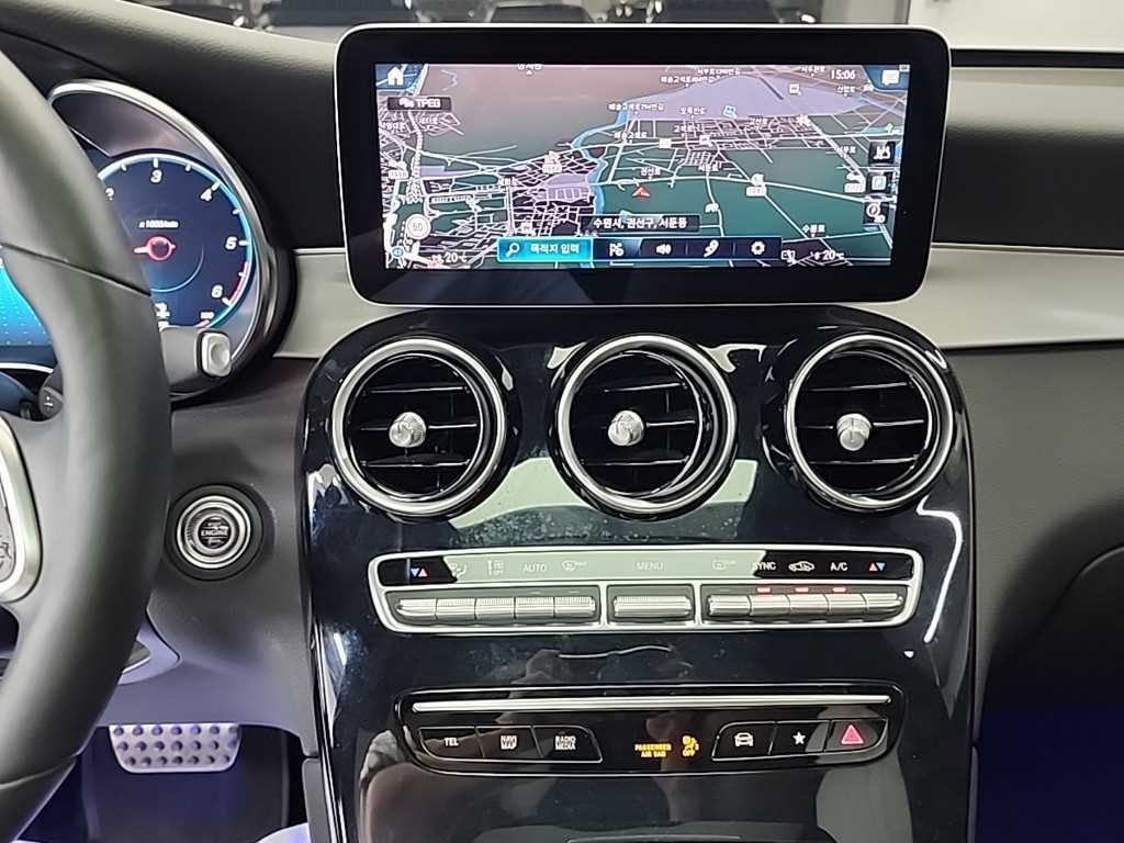 Mercedes Benz GLC Class - Vista 10