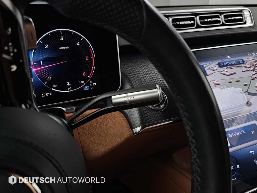 Mercedes Benz S Class - Vista 9
