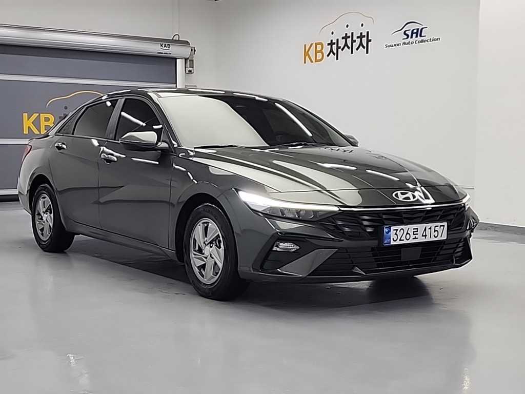 HYUNDAI Avante - Vista 4