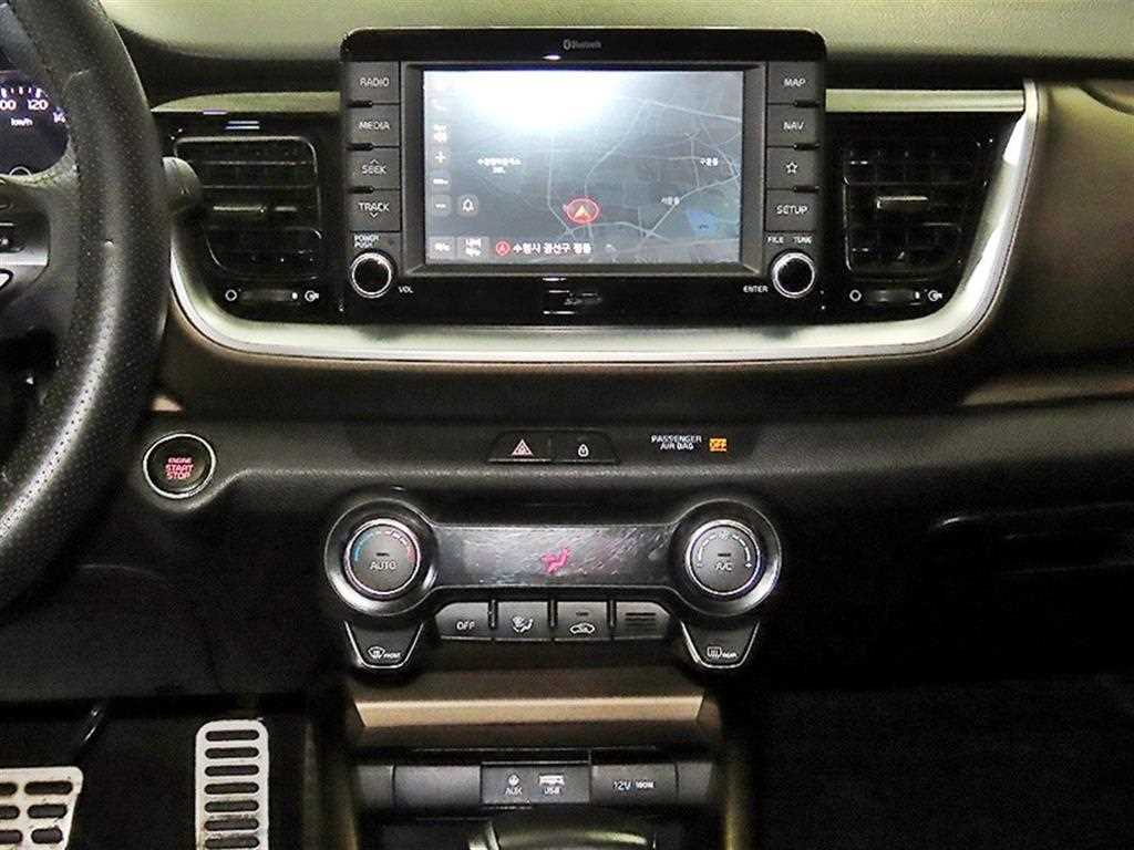 KIA Stonic - Vista 11