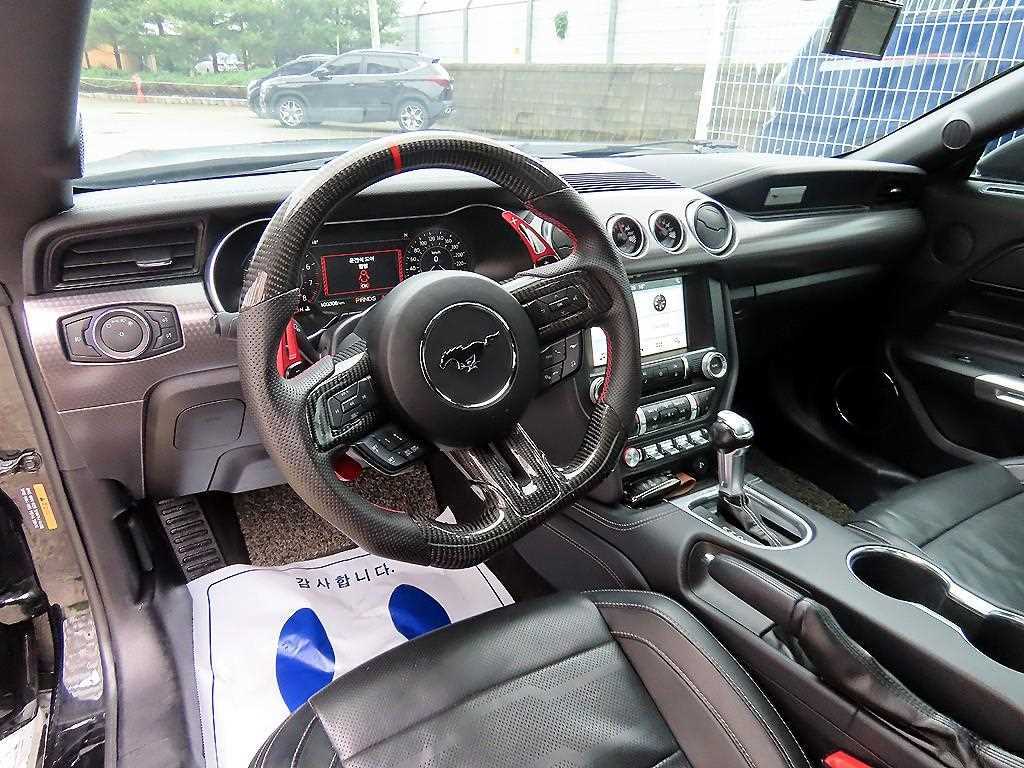 Ford Mustang - Vista 7
