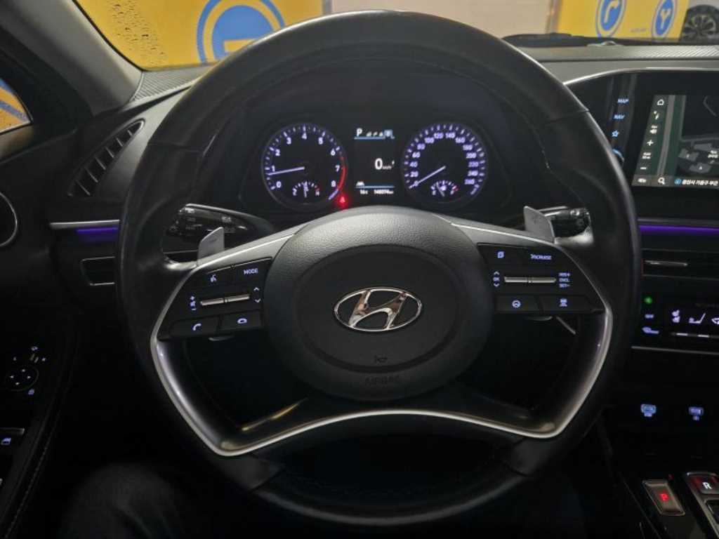 HYUNDAI Sonata - Vista 6
