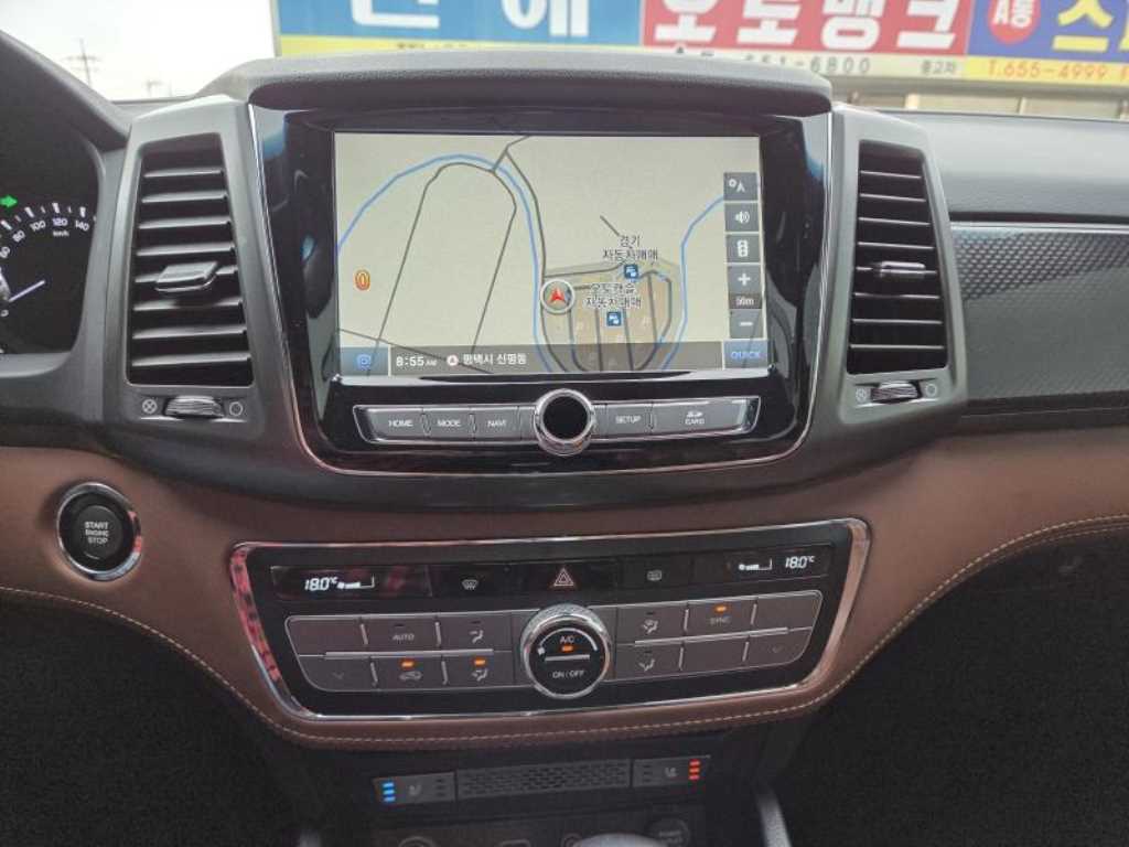 Ssangyong Rexton - Vista 11