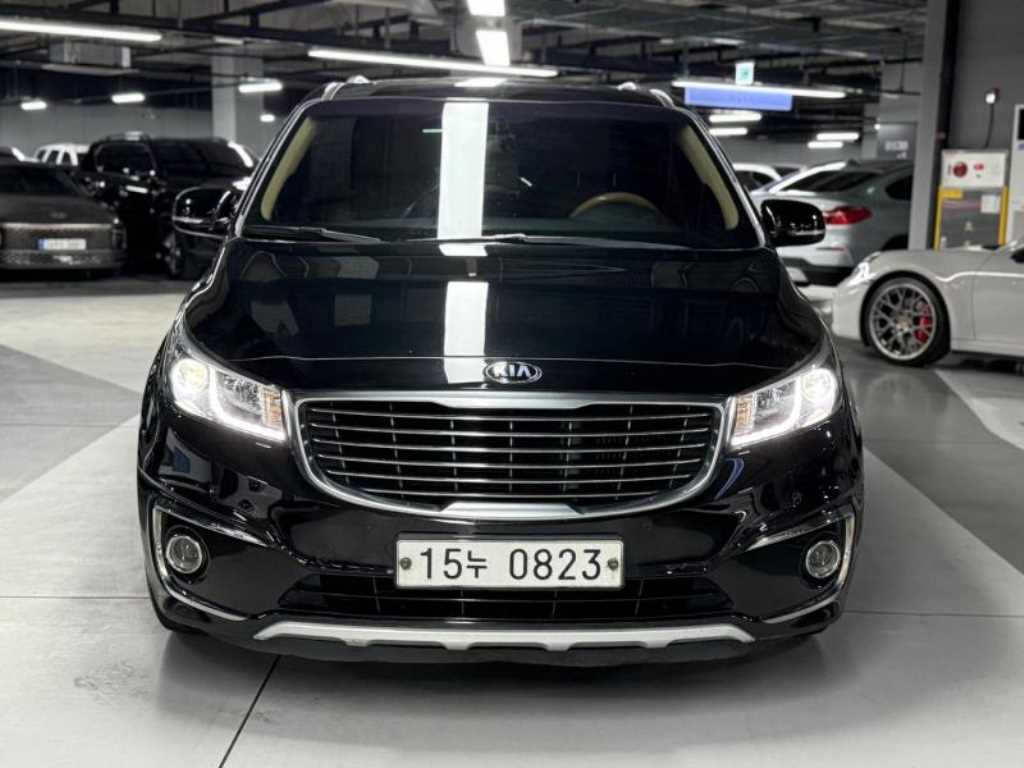 KIA Carnival 2016 Negro - Importación desde Corea - HF Imports Iquique - Foto 1
