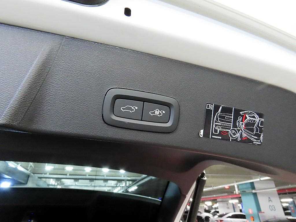Volvo XC40 2022 Blanco - Importación desde Corea - HF Imports Iquique - Foto 16