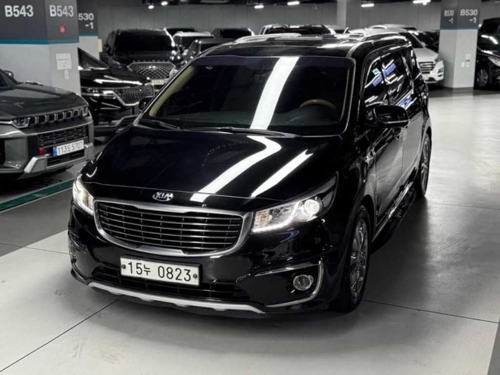KIA Carnival - Vista 3