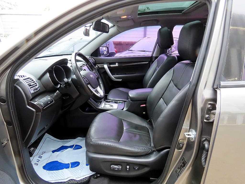 KIA Sorento - Vista 5