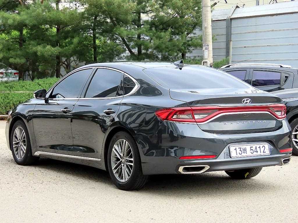 HYUNDAI Grandeur - Vista 3