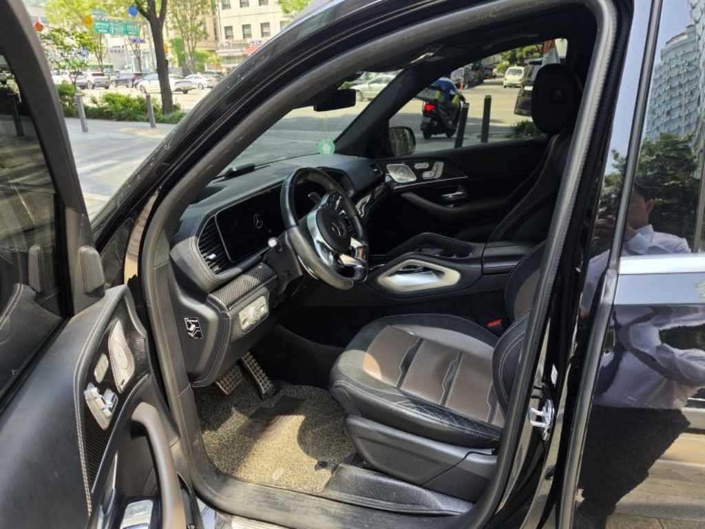 Mercedes Benz GLE Class - Vista 6