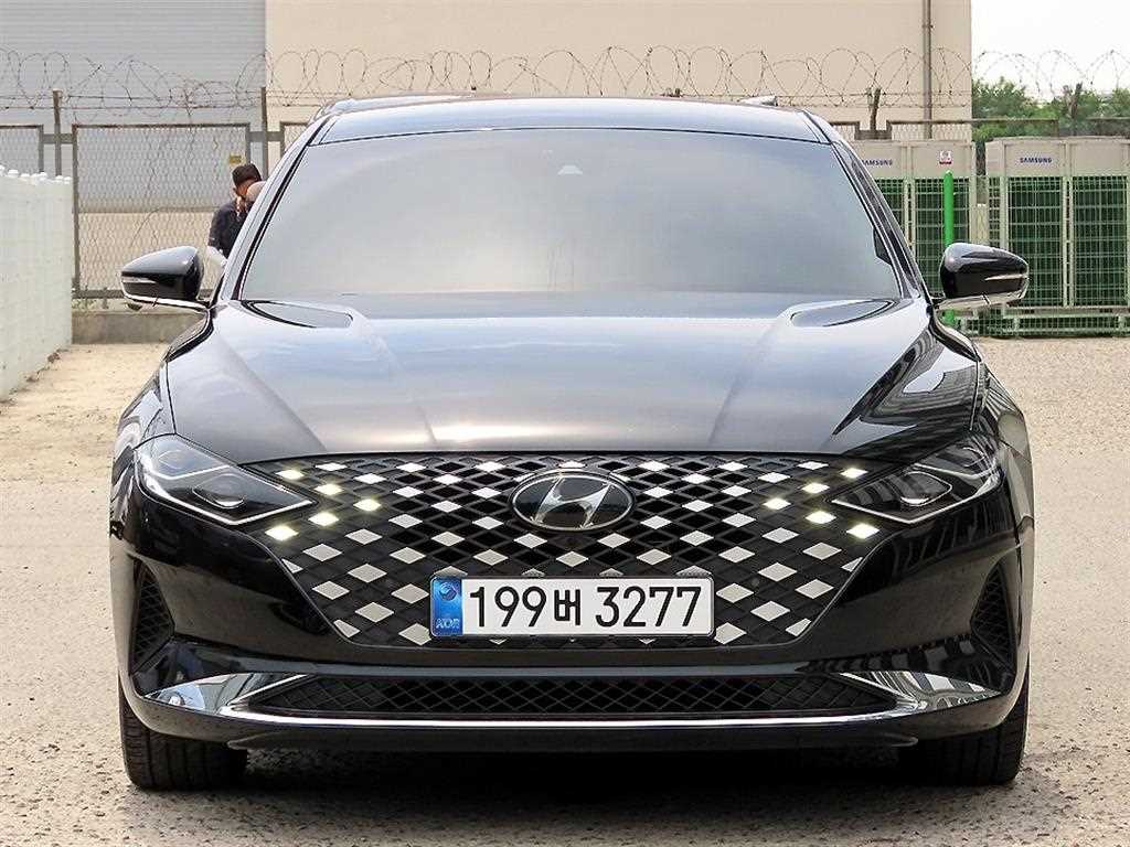 HYUNDAI Grandeur 2022 Negro - Importación desde Corea - HF Imports Iquique - Foto 1