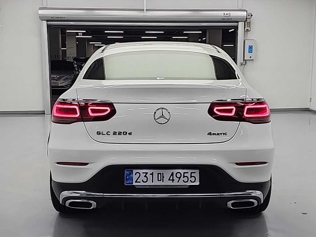 Mercedes Benz GLC Class - Vista 3