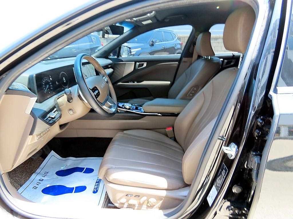 KIA K8 - Vista 5